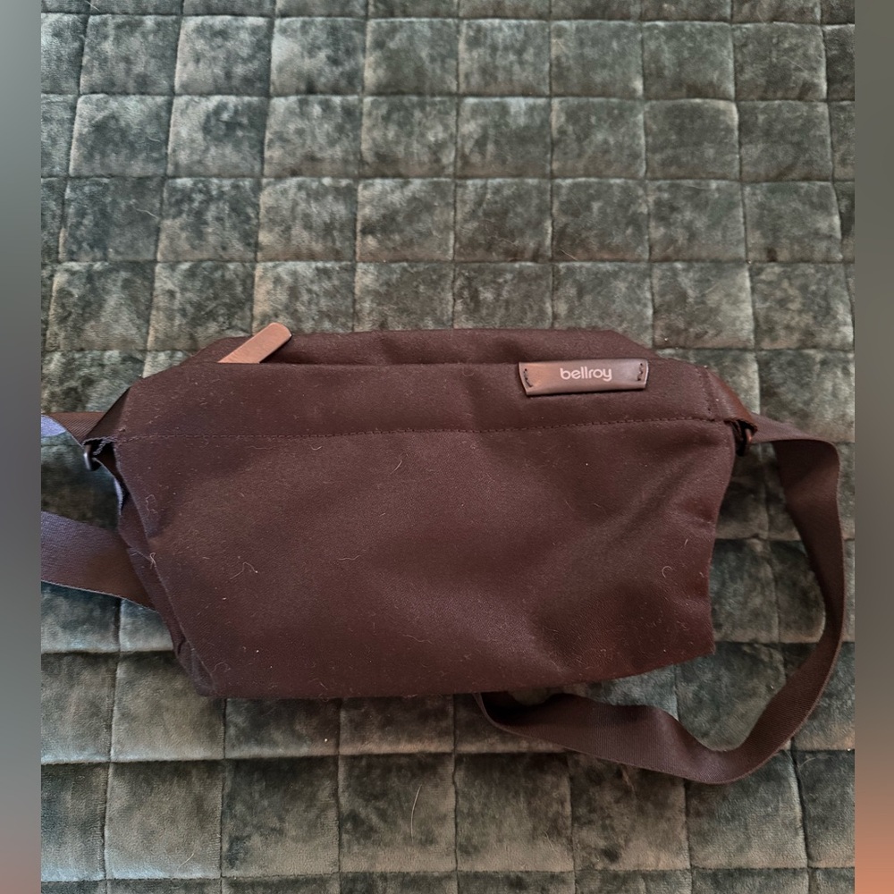 Bellroy sling bag